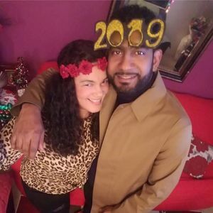 Meet your Posher, Reyes